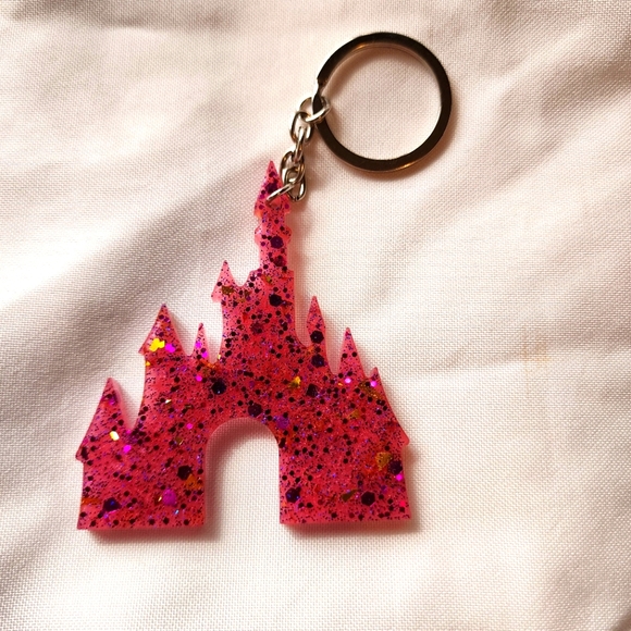 Handmade Disney Castle Keychain/bag charm - Picture 4 of 8